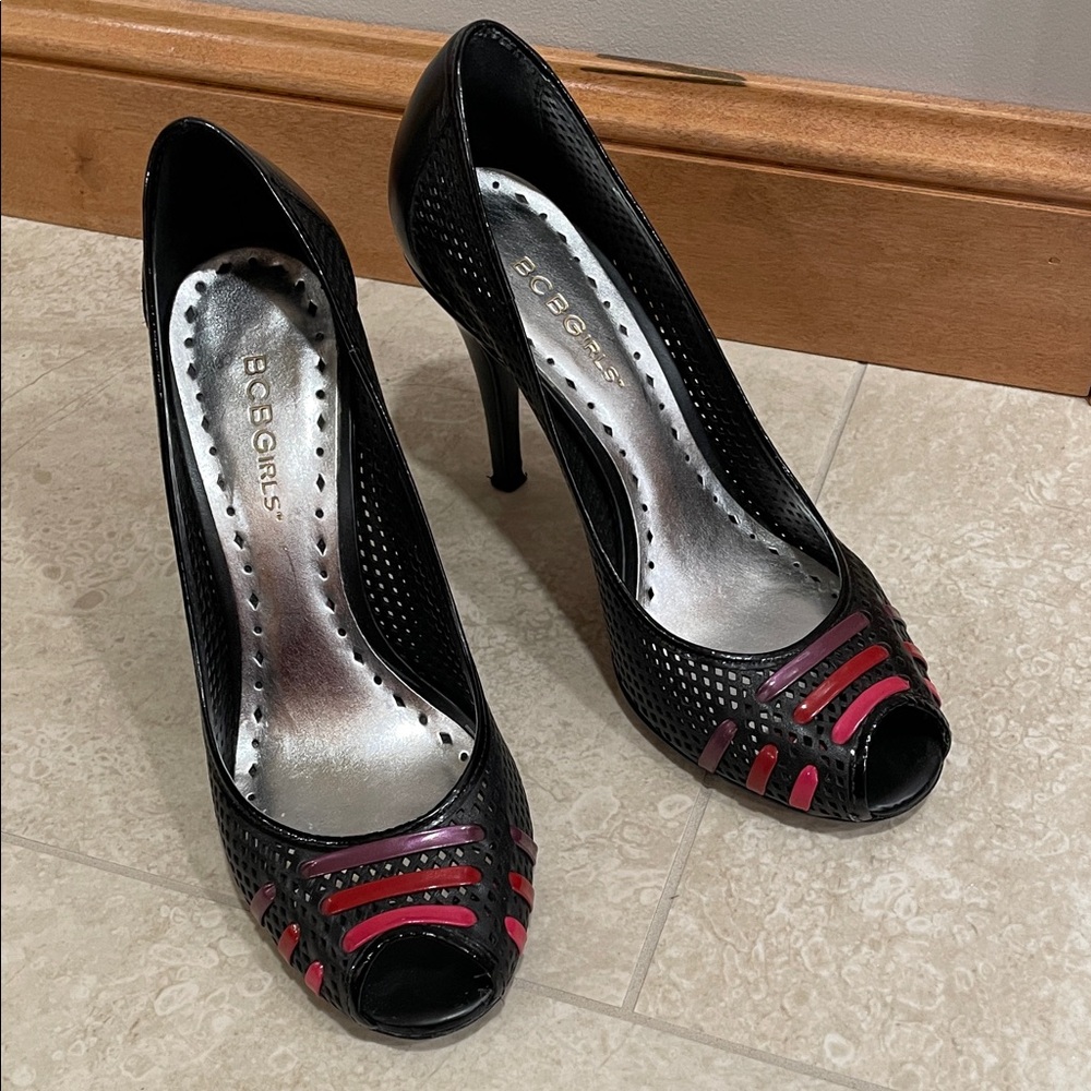EUC BCBGirls Peep Toe Heels